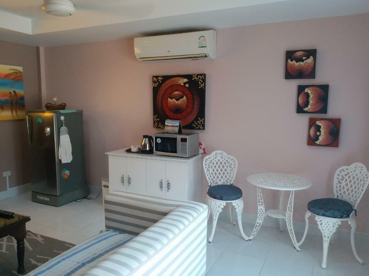 Residence Chez Nous Phuket Rawai Экстерьер фото